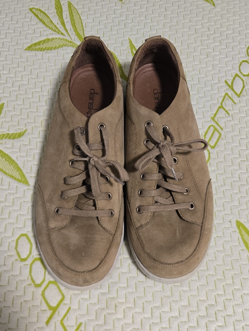 Dansko Men's Vaughn Taupe Nubuck Lace-Up Shoes Size 46